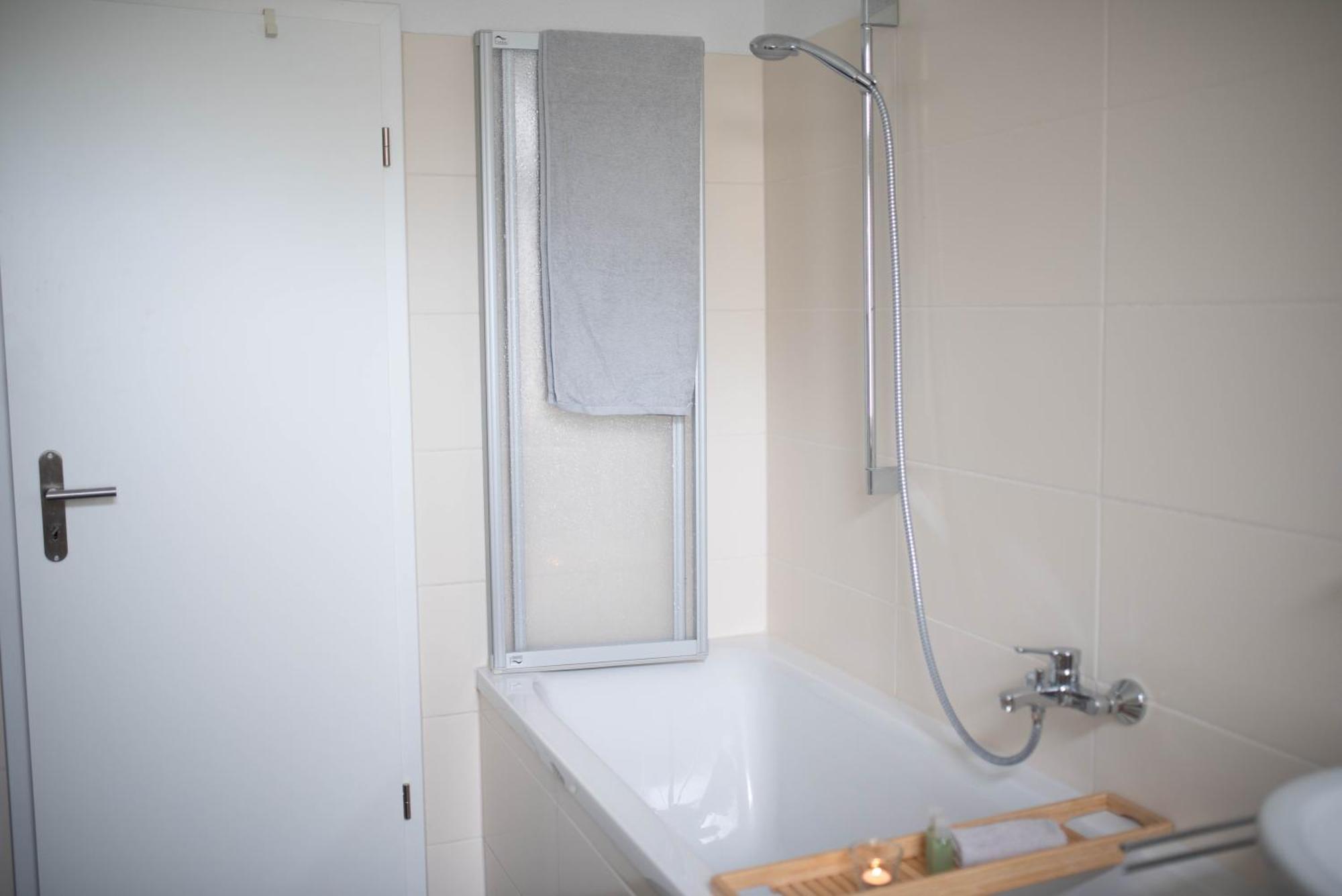 Zentral Smart Apartment Zwickau Exterior photo